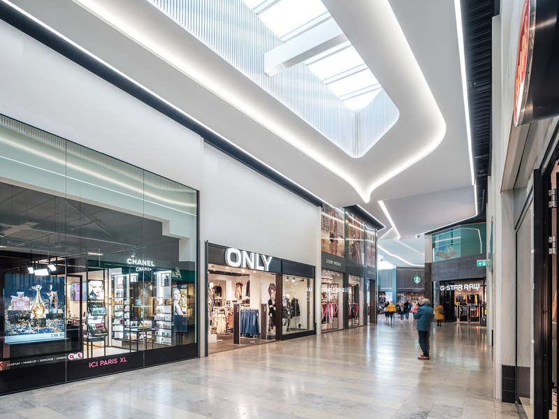 plafond met geïntegreerde verlichting